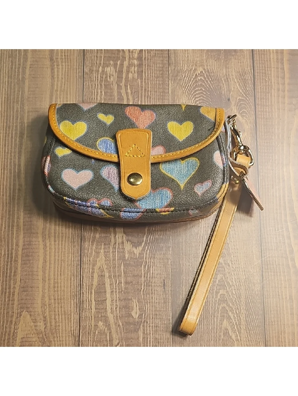 Dooney & Bourke Heart Pattern Wristlet Clutch